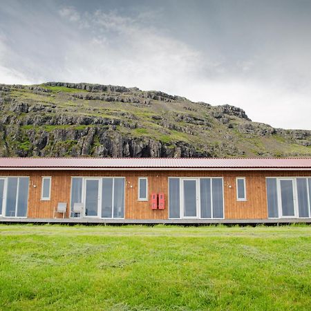 Guesthouse Skálafell Zewnętrze zdjęcie